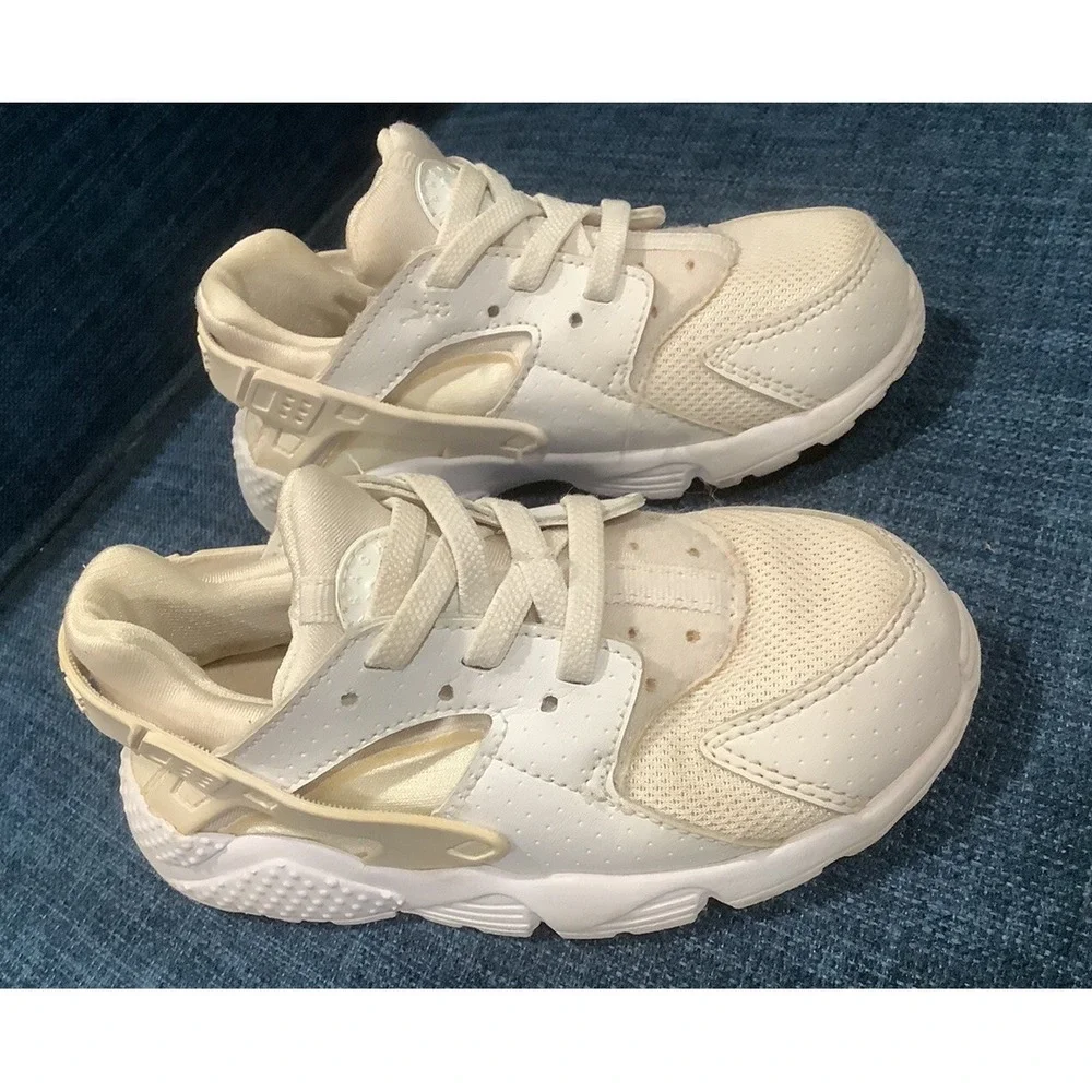 Nike Air Huarache Run TD Triple White Running Toddler 704950-110 - Size 9C
